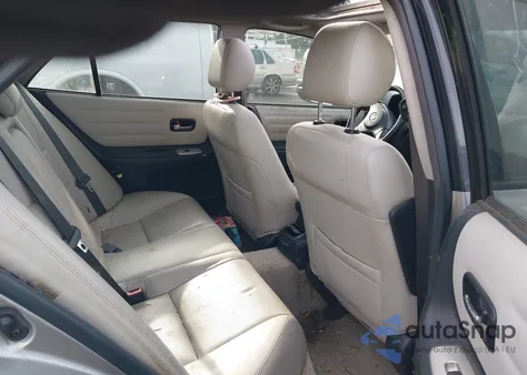 2004 Lexus Is 300 from USA, damaged, VIN JTHBD192840087674